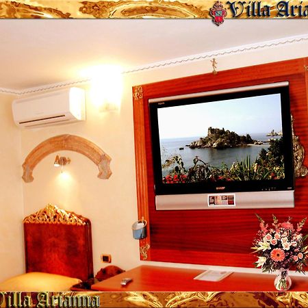 Villa Arianna B&B Taormina Exteriör bild