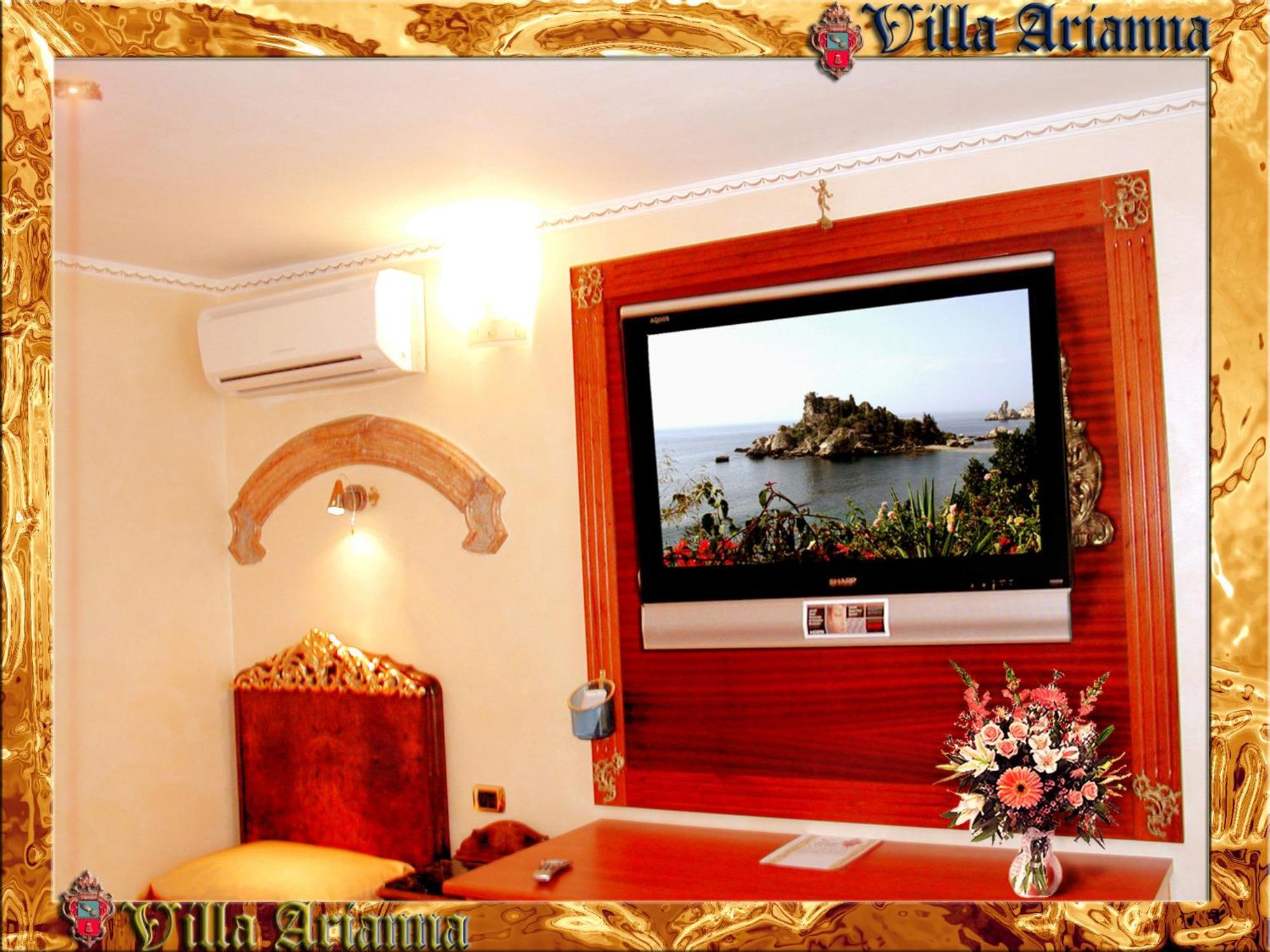 Villa Arianna B&B Taormina Exteriör bild