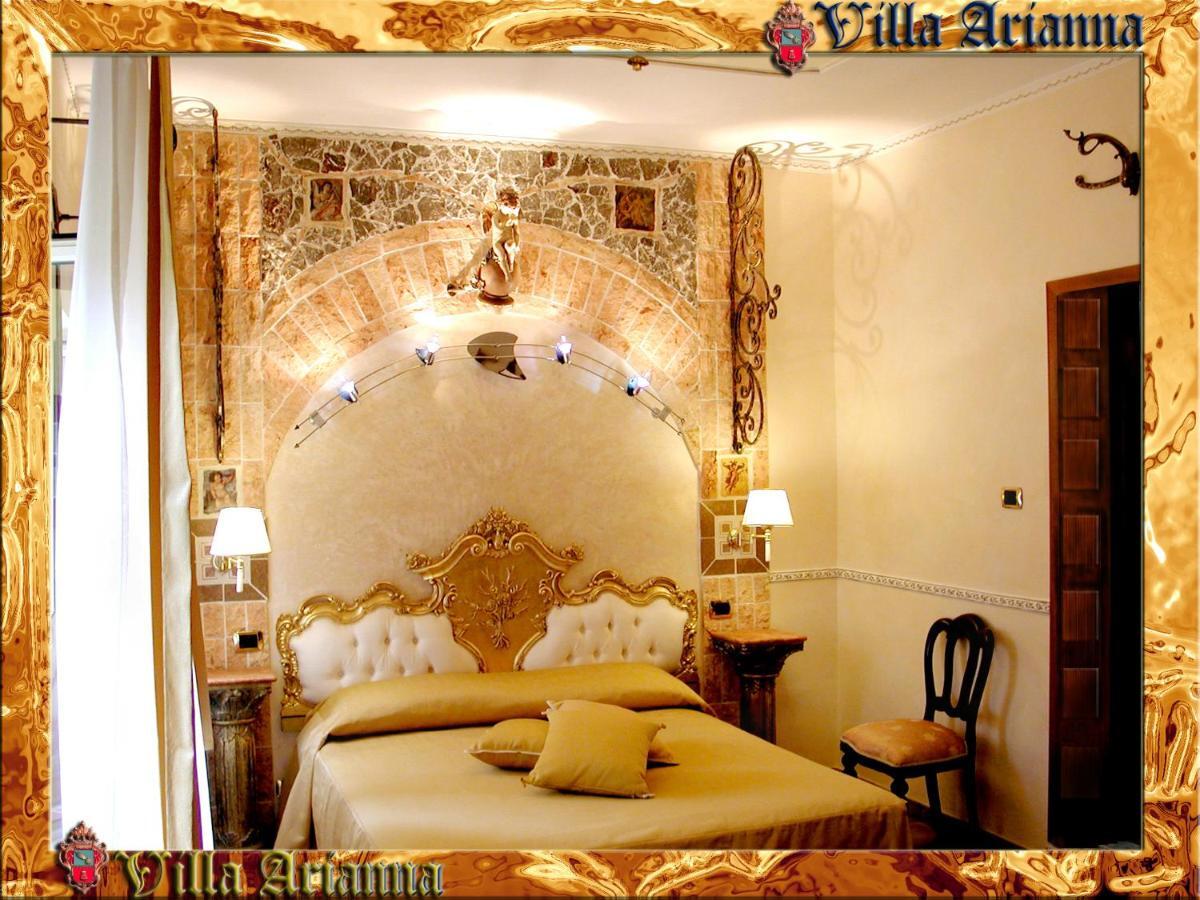 Villa Arianna B&B Taormina Exteriör bild